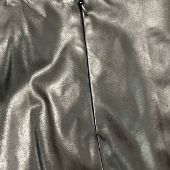 Miriam Rinaldi skirt. - Picture 3 of 4